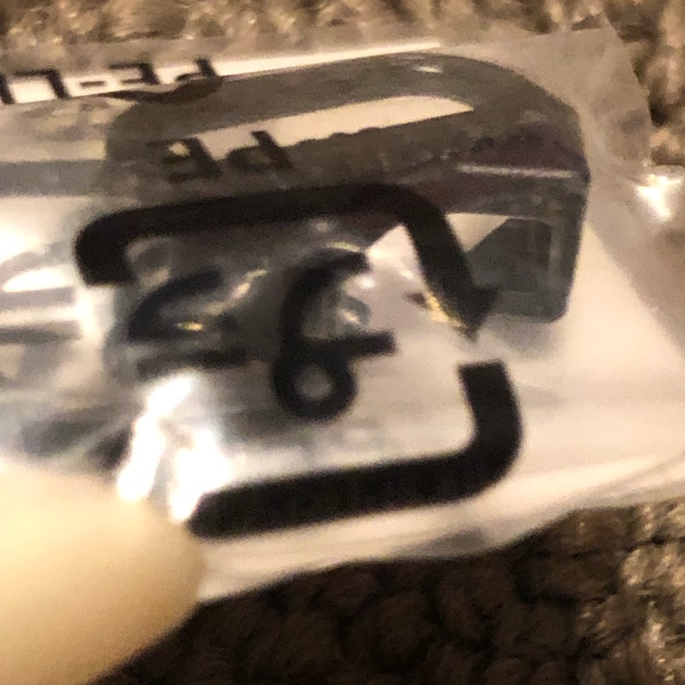 *6 for $10!* Nikon Camera Strap Triangle Lug Ring Plastic Cover SLR's Official - Picture 5 of 7